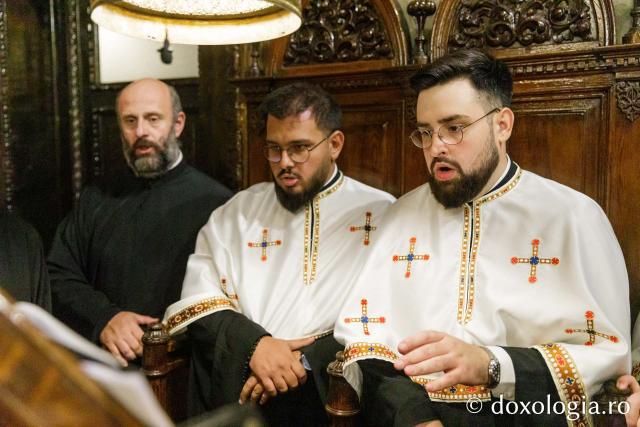 Priveghere în cinstea Sfântului Grigorie Palama la Catedrala Mitropolitană din Iași / Foto: pr. Silviu Cluci Priveghere în cinstea Sfântului Grigorie Palama la Catedrala Mitropolitană din Iași