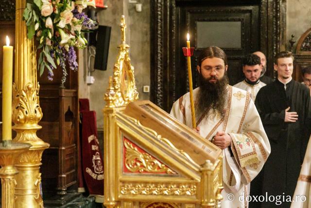 Priveghere în cinstea Sfântului Grigorie Palama la Catedrala Mitropolitană din Iași / Foto: pr. Silviu Cluci Priveghere în cinstea Sfântului Grigorie Palama la Catedrala Mitropolitană din Iași