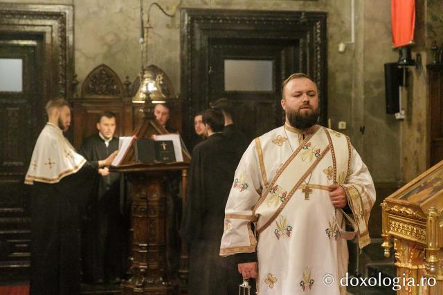 Priveghere în cinstea Sfântului Grigorie Palama la Catedrala Mitropolitană din Iași / Foto: pr. Silviu Cluci Priveghere în cinstea Sfântului Grigorie Palama la Catedrala Mitropolitană din Iași