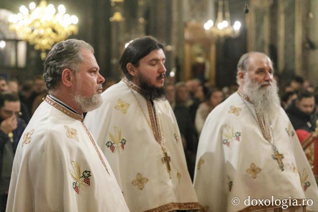 Priveghere în cinstea Sfântului Grigorie Palama la Catedrala Mitropolitană din Iași / Foto: pr. Silviu Cluci Priveghere în cinstea Sfântului Grigorie Palama la Catedrala Mitropolitană din Iași