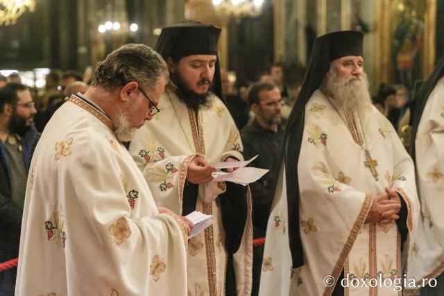 Priveghere în cinstea Sfântului Grigorie Palama la Catedrala Mitropolitană din Iași / Foto: pr. Silviu Cluci Priveghere în cinstea Sfântului Grigorie Palama la Catedrala Mitropolitană din Iași