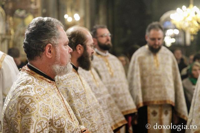 Priveghere în cinstea Sfântului Andrei la Catedrala Mitropolitană din Iași