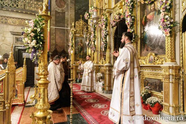 Priveghere în cinstea Sfântului Andrei la Catedrala Mitropolitană din Iași