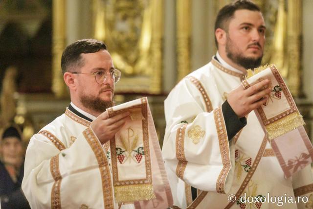 Priveghere în cinstea Sfântului Andrei la Catedrala Mitropolitană din Iași
