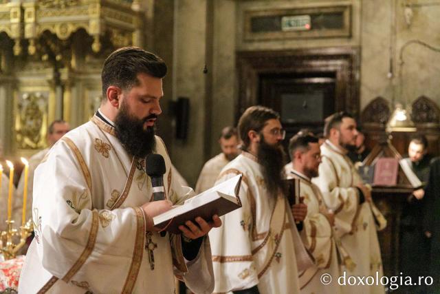 Priveghere în cinstea Sfântului Andrei la Catedrala Mitropolitană din Iași
