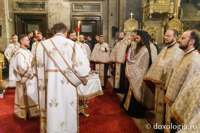 Priveghere în cinstea Sfântului Andrei la Catedrala Mitropolitană din Iași