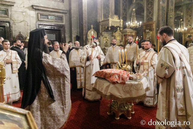 Priveghere în cinstea Sfântului Andrei la Catedrala Mitropolitană din Iași