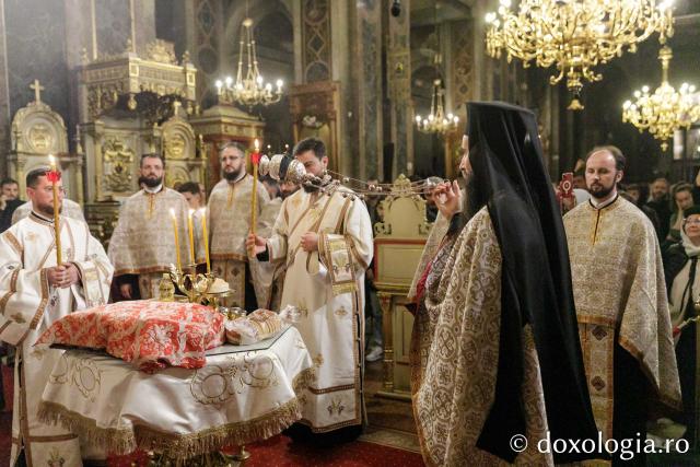 Priveghere în cinstea Sfântului Andrei la Catedrala Mitropolitană din Iași