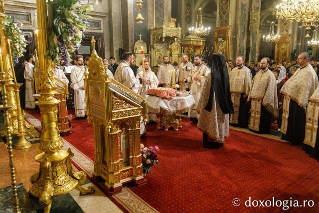 Priveghere în cinstea Sfântului Andrei la Catedrala Mitropolitană din Iași