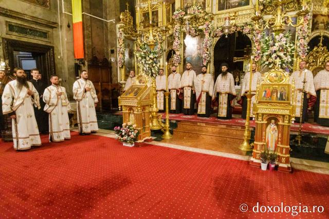 Priveghere în cinstea Sfântului Andrei la Catedrala Mitropolitană din Iași