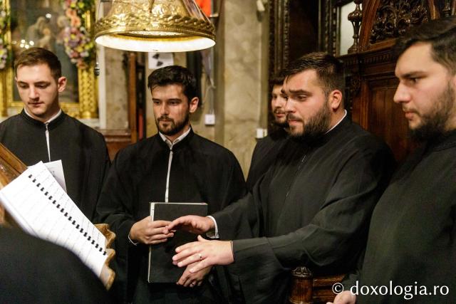Priveghere în cinstea Sfântului Iosif cel Milostiv la Catedrala Mitropolitană din Iași / Foto: pr. Silviu Cluci Priveghere în cinstea Sfântului Iosif cel Milostiv la Catedrala Mitropolitană din Iași