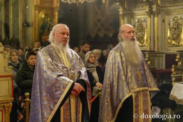 Priveghere în cinstea Sfântului Iosif cel Milostiv la Catedrala Mitropolitană din Iași / Foto: pr. Silviu Cluci Priveghere în cinstea Sfântului Iosif cel Milostiv la Catedrala Mitropolitană din Iași
