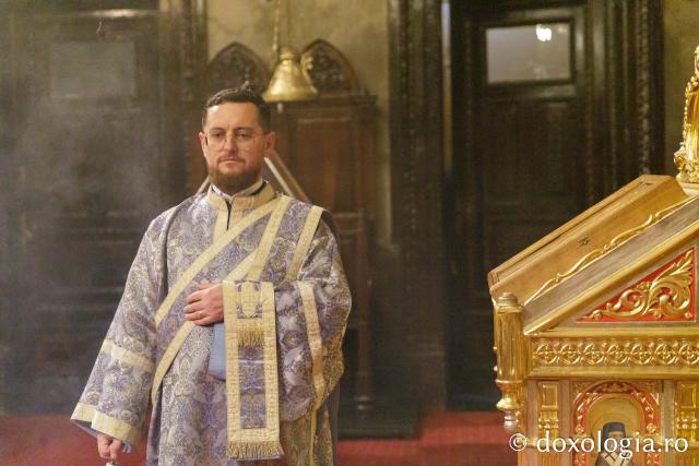 Priveghere în cinstea Sfântului Iosif cel Milostiv la Catedrala Mitropolitană din Iași / Foto: pr. Silviu Cluci Priveghere în cinstea Sfântului Iosif cel Milostiv la Catedrala Mitropolitană din Iași