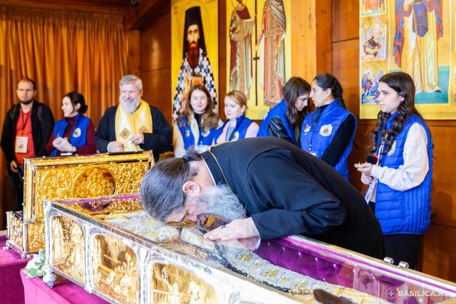 Priveghere în cinstea Sfântului Dimitrie, Izvorâtorul de Mir, la Catedrala Patriarhală (2025) / Foto: Raluca-Emanuela Ene – basilica.ro Priveghere în cinstea Sfântului Dimitrie, Izvorâtorul de Mir, la Catedrala Patriarhală (2025)