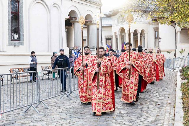 Priveghere în cinstea Sfântului Dimitrie, Izvorâtorul de Mir, la Catedrala Patriarhală (2025) / Foto: Raluca-Emanuela Ene – basilica.ro Priveghere în cinstea Sfântului Dimitrie, Izvorâtorul de Mir, la Catedrala Patriarhală (2025)