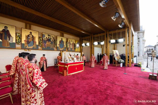Priveghere în cinstea Sfântului Dimitrie, Izvorâtorul de Mir, la Catedrala Patriarhală (2025) / Foto: Raluca-Emanuela Ene – basilica.ro Priveghere în cinstea Sfântului Dimitrie, Izvorâtorul de Mir, la Catedrala Patriarhală (2025)