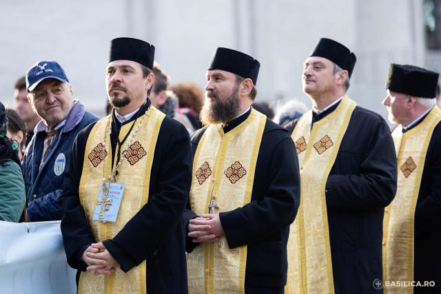 Priveghere în cinstea Sfântului Dimitrie, Izvorâtorul de Mir, la Catedrala Patriarhală (2025) / Foto: Raluca-Emanuela Ene – basilica.ro Priveghere în cinstea Sfântului Dimitrie, Izvorâtorul de Mir, la Catedrala Patriarhală (2025)