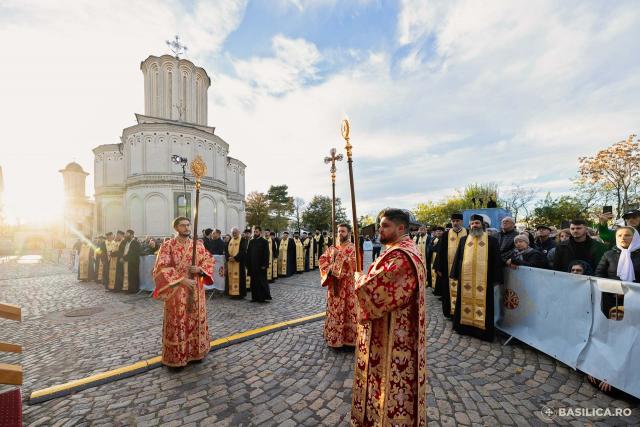 Priveghere în cinstea Sfântului Dimitrie, Izvorâtorul de Mir, la Catedrala Patriarhală (2025) / Foto: Raluca-Emanuela Ene – basilica.ro Priveghere în cinstea Sfântului Dimitrie, Izvorâtorul de Mir, la Catedrala Patriarhală (2025)