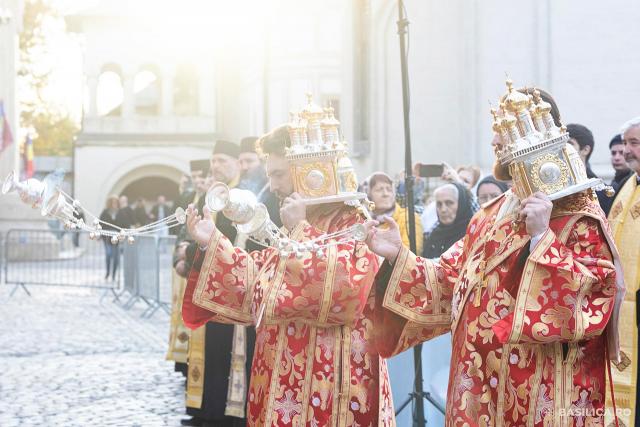 Priveghere în cinstea Sfântului Dimitrie, Izvorâtorul de Mir, la Catedrala Patriarhală (2025) / Foto: Raluca-Emanuela Ene – basilica.ro Priveghere în cinstea Sfântului Dimitrie, Izvorâtorul de Mir, la Catedrala Patriarhală (2025)