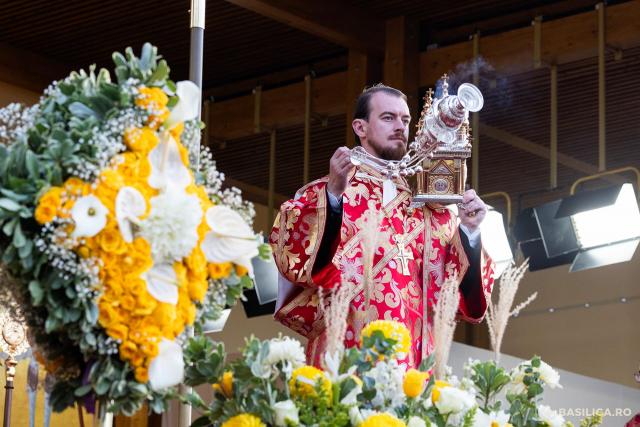 Priveghere în cinstea Sfântului Dimitrie, Izvorâtorul de Mir, la Catedrala Patriarhală (2025) / Foto: Raluca-Emanuela Ene – basilica.ro Priveghere în cinstea Sfântului Dimitrie, Izvorâtorul de Mir, la Catedrala Patriarhală (2025)