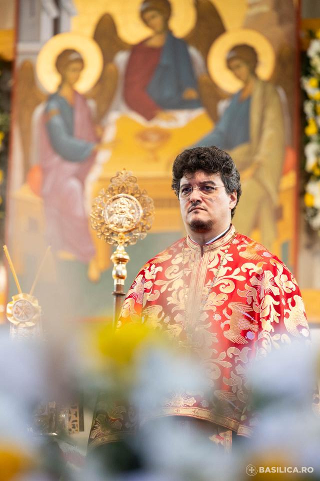 Priveghere în cinstea Sfântului Dimitrie, Izvorâtorul de Mir, la Catedrala Patriarhală (2025) / Foto: Raluca-Emanuela Ene – basilica.ro Priveghere în cinstea Sfântului Dimitrie, Izvorâtorul de Mir, la Catedrala Patriarhală (2025)