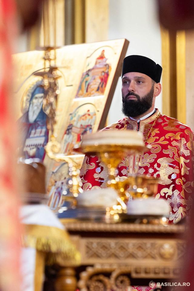 Priveghere în cinstea Sfântului Dimitrie, Izvorâtorul de Mir, la Catedrala Patriarhală (2025) / Foto: Raluca-Emanuela Ene – basilica.ro Priveghere în cinstea Sfântului Dimitrie, Izvorâtorul de Mir, la Catedrala Patriarhală (2025)