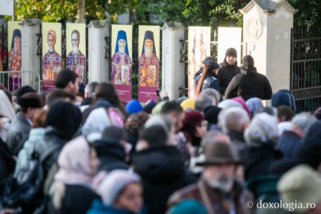 Bucuria credinței la Iași – Sfânta Liturghie în cinstea Sfintei Parascheva și a Sfântului Grigorie Palama, 2025 / Foto: Pr. Silviu Cluci Bucuria credinței la Iași – Sfânta Liturghie în cinstea Sfintei Parascheva și a Sfântului Grigorie Palama, 2025