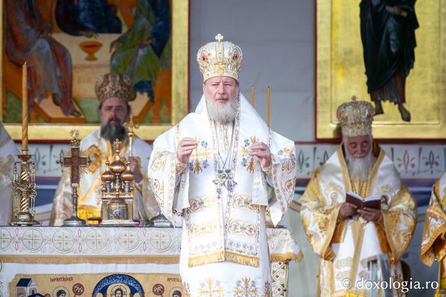 Bucuria credinței la Iași – Sfânta Liturghie în cinstea Sfintei Parascheva și a Sfântului Grigorie Palama, 2025 / Foto: Pr. Silviu Cluci Bucuria credinței la Iași – Sfânta Liturghie în cinstea Sfintei Parascheva și a Sfântului Grigorie Palama, 2025