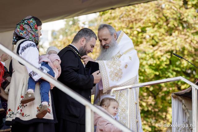 Bucuria credinței la Iași – Sfânta Liturghie în cinstea Sfintei Parascheva și a Sfântului Grigorie Palama, 2025 / Foto: Oana Nechifor Bucuria credinței la Iași – Sfânta Liturghie în cinstea Sfintei Parascheva și a Sfântului Grigorie Palama, 2025