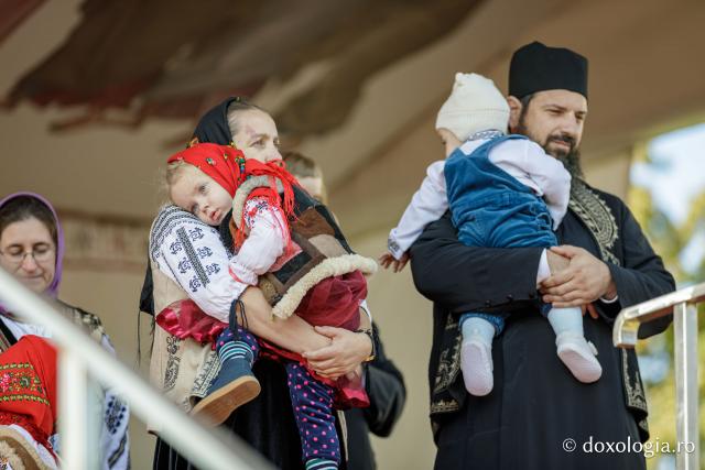Bucuria credinței la Iași – Sfânta Liturghie în cinstea Sfintei Parascheva și a Sfântului Grigorie Palama, 2025 / Foto: Oana Nechifor Bucuria credinței la Iași – Sfânta Liturghie în cinstea Sfintei Parascheva și a Sfântului Grigorie Palama, 2025