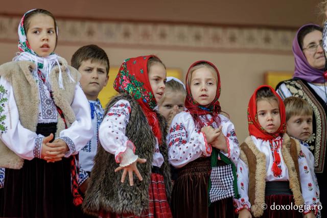Bucuria credinței la Iași – Sfânta Liturghie în cinstea Sfintei Parascheva și a Sfântului Grigorie Palama, 2025 / Foto: Oana Nechifor Bucuria credinței la Iași – Sfânta Liturghie în cinstea Sfintei Parascheva și a Sfântului Grigorie Palama, 2025