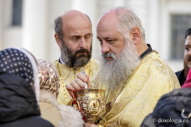 Bucuria credinței la Iași – Sfânta Liturghie în cinstea Sfintei Parascheva și a Sfântului Grigorie Palama, 2025 / Foto: Oana Nechifor Bucuria credinței la Iași – Sfânta Liturghie în cinstea Sfintei Parascheva și a Sfântului Grigorie Palama, 2025