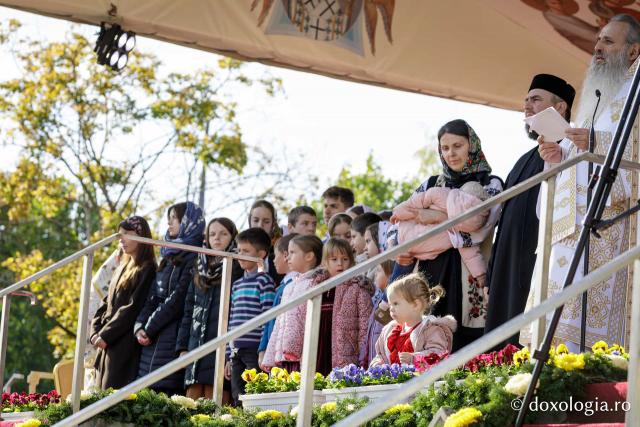 Bucuria credinței la Iași – Sfânta Liturghie în cinstea Sfintei Parascheva și a Sfântului Grigorie Palama, 2025 / Foto: Oana Nechifor Bucuria credinței la Iași – Sfânta Liturghie în cinstea Sfintei Parascheva și a Sfântului Grigorie Palama, 2025