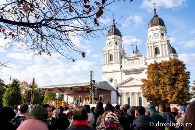 Bucuria credinței la Iași – Sfânta Liturghie în cinstea Sfintei Parascheva și a Sfântului Grigorie Palama, 2025 / Foto: Oana Nechifor Bucuria credinței la Iași – Sfânta Liturghie în cinstea Sfintei Parascheva și a Sfântului Grigorie Palama, 2025