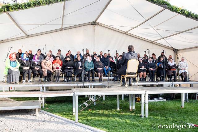 Bucuria credinței la Iași – Sfânta Liturghie în cinstea Sfintei Parascheva și a Sfântului Grigorie Palama, 2025 / Foto: Oana Nechifor Bucuria credinței la Iași – Sfânta Liturghie în cinstea Sfintei Parascheva și a Sfântului Grigorie Palama, 2025