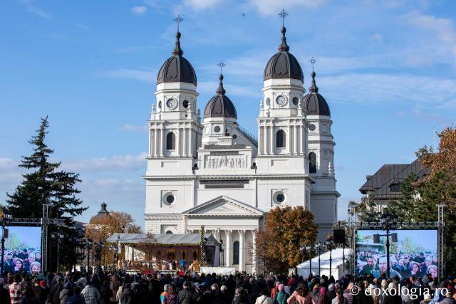 Bucuria credinței la Iași – Sfânta Liturghie în cinstea Sfintei Parascheva și a Sfântului Grigorie Palama, 2025 / Foto: Oana Nechifor Bucuria credinței la Iași – Sfânta Liturghie în cinstea Sfintei Parascheva și a Sfântului Grigorie Palama, 2025