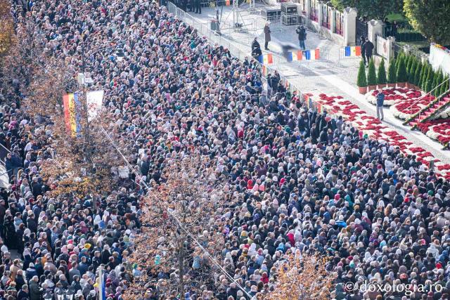 Bucuria credinței la Iași – Sfânta Liturghie în cinstea Sfintei Parascheva și a Sfântului Grigorie Palama, 2025 / Foto: Oana Nechifor Bucuria credinței la Iași – Sfânta Liturghie în cinstea Sfintei Parascheva și a Sfântului Grigorie Palama, 2025