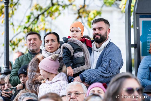 Bucuria credinței la Iași – Sfânta Liturghie în cinstea Sfintei Parascheva și a Sfântului Grigorie Palama, 2025 / Foto: Oana Nechifor Bucuria credinței la Iași – Sfânta Liturghie în cinstea Sfintei Parascheva și a Sfântului Grigorie Palama, 2025
