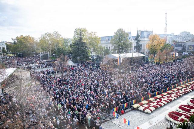 Bucuria credinței la Iași – Sfânta Liturghie în cinstea Sfintei Parascheva și a Sfântului Grigorie Palama, 2025 / Foto: Oana Nechifor Bucuria credinței la Iași – Sfânta Liturghie în cinstea Sfintei Parascheva și a Sfântului Grigorie Palama, 2025