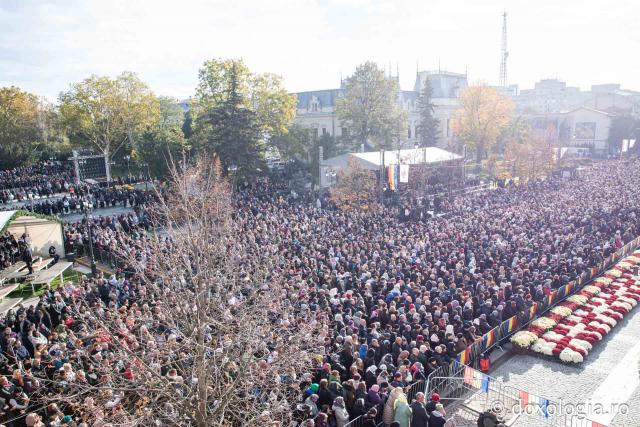 Bucuria credinței la Iași – Sfânta Liturghie în cinstea Sfintei Parascheva și a Sfântului Grigorie Palama, 2025 / Foto: Oana Nechifor Bucuria credinței la Iași – Sfânta Liturghie în cinstea Sfintei Parascheva și a Sfântului Grigorie Palama, 2025