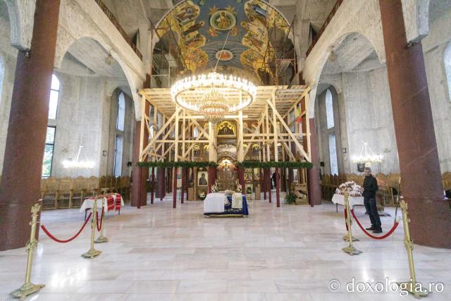Sfințirea Bisericii „Sfânta Vineri și Sfântul Ierarh Alexandru” din Iași