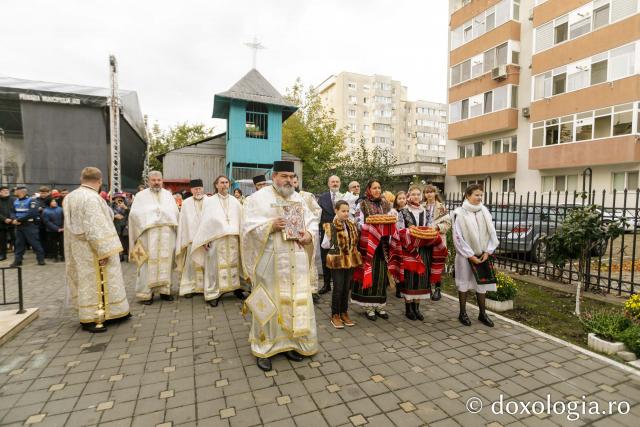 Sfințirea Bisericii „Sfânta Vineri și Sfântul Ierarh Alexandru” din Iași