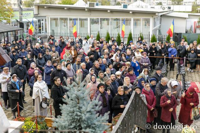 Sfințirea Bisericii „Sfânta Vineri și Sfântul Ierarh Alexandru” din Iași