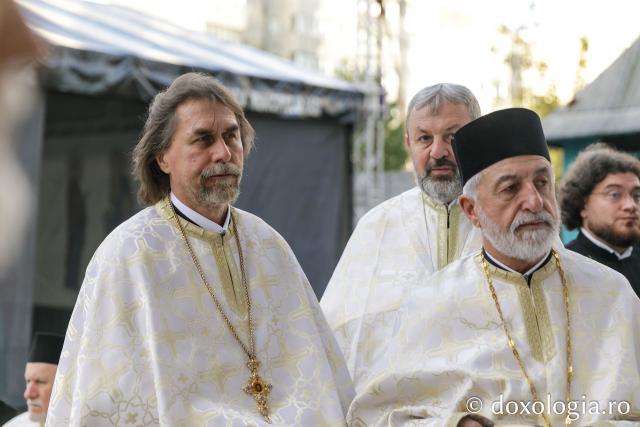 Sfințirea Bisericii „Sfânta Vineri și Sfântul Ierarh Alexandru” din Iași