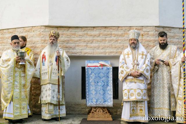 Sfințirea Bisericii „Sfânta Vineri și Sfântul Ierarh Alexandru” din Iași