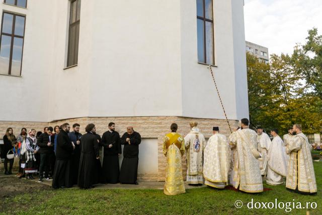 Sfințirea Bisericii „Sfânta Vineri și Sfântul Ierarh Alexandru” din Iași