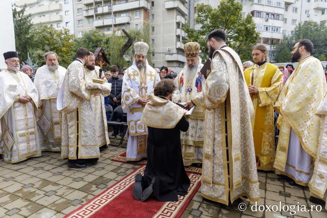 Sfințirea Bisericii „Sfânta Vineri și Sfântul Ierarh Alexandru” din Iași