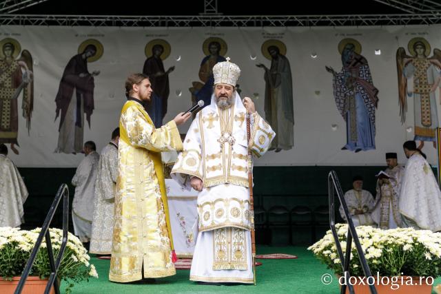 Sfințirea Bisericii „Sfânta Vineri și Sfântul Ierarh Alexandru” din Iași