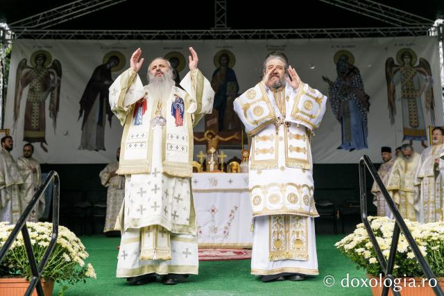 Sfințirea Bisericii „Sfânta Vineri și Sfântul Ierarh Alexandru” din Iași