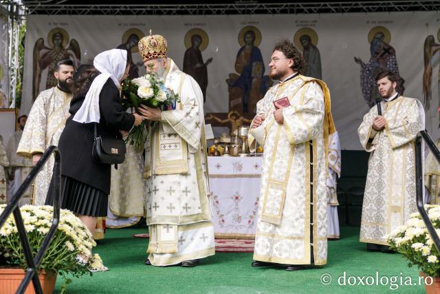 Sfințirea Bisericii „Sfânta Vineri și Sfântul Ierarh Alexandru” din Iași